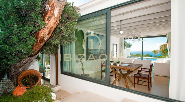 Villa de luxe moderne à vendre à Cala Vadella, Ibiza - Villa de luxe moderne à louer à Cala Vadella, Ibiza