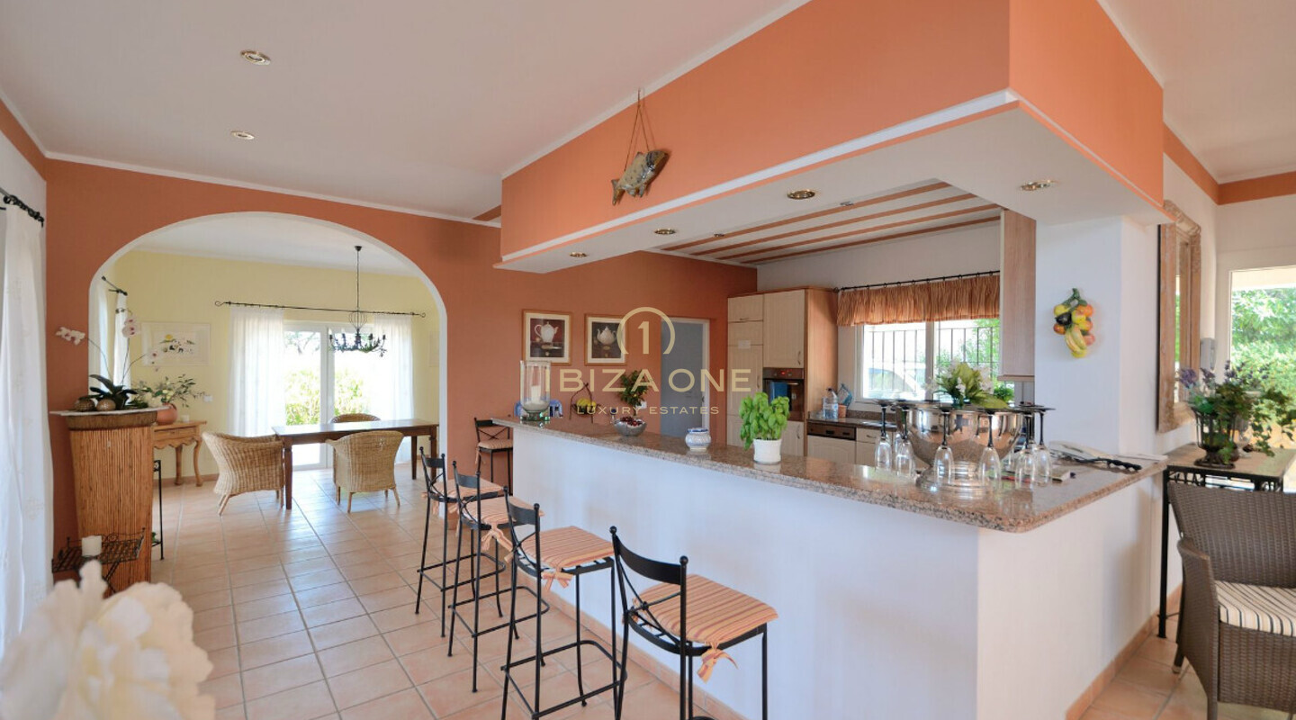 Bellissima e lussuosa villa con vista mare in vendita, Ibiza - Bellissima e lussuosa villa con vista mare in affitto, Ibiza