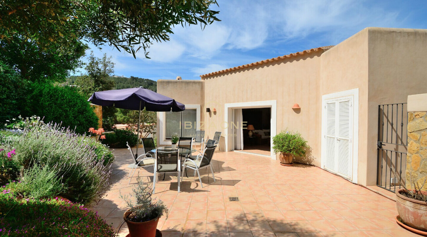 Schöne und luxuriöse Villa mit Meerblick zu verkaufen, Ibiza - Schöne und luxuriöse Villa mit Meerblick zu vermieten, Ibiza