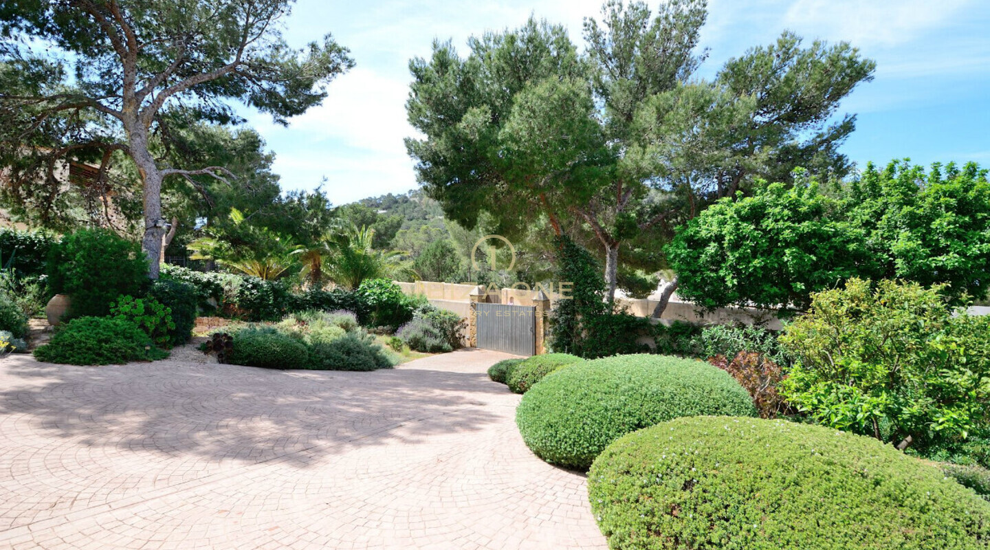 Belle et luxueuse villa avec vue sur la mer à vendre, Ibiza - Belle et luxueuse villa avec vue sur la mer à louer, Ibiza
