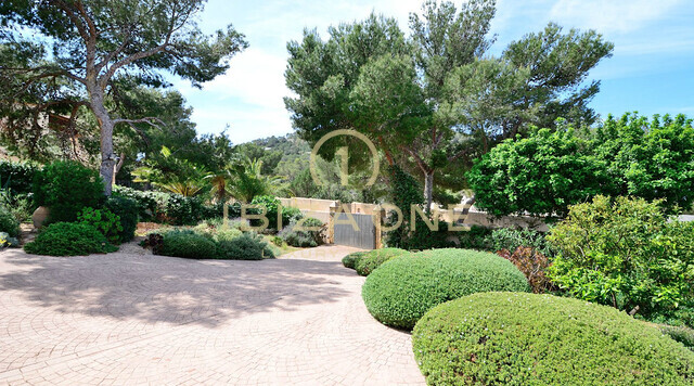 Schöne und luxuriöse Villa mit Meerblick zu verkaufen, Ibiza - Schöne und luxuriöse Villa mit Meerblick zu vermieten, Ibiza