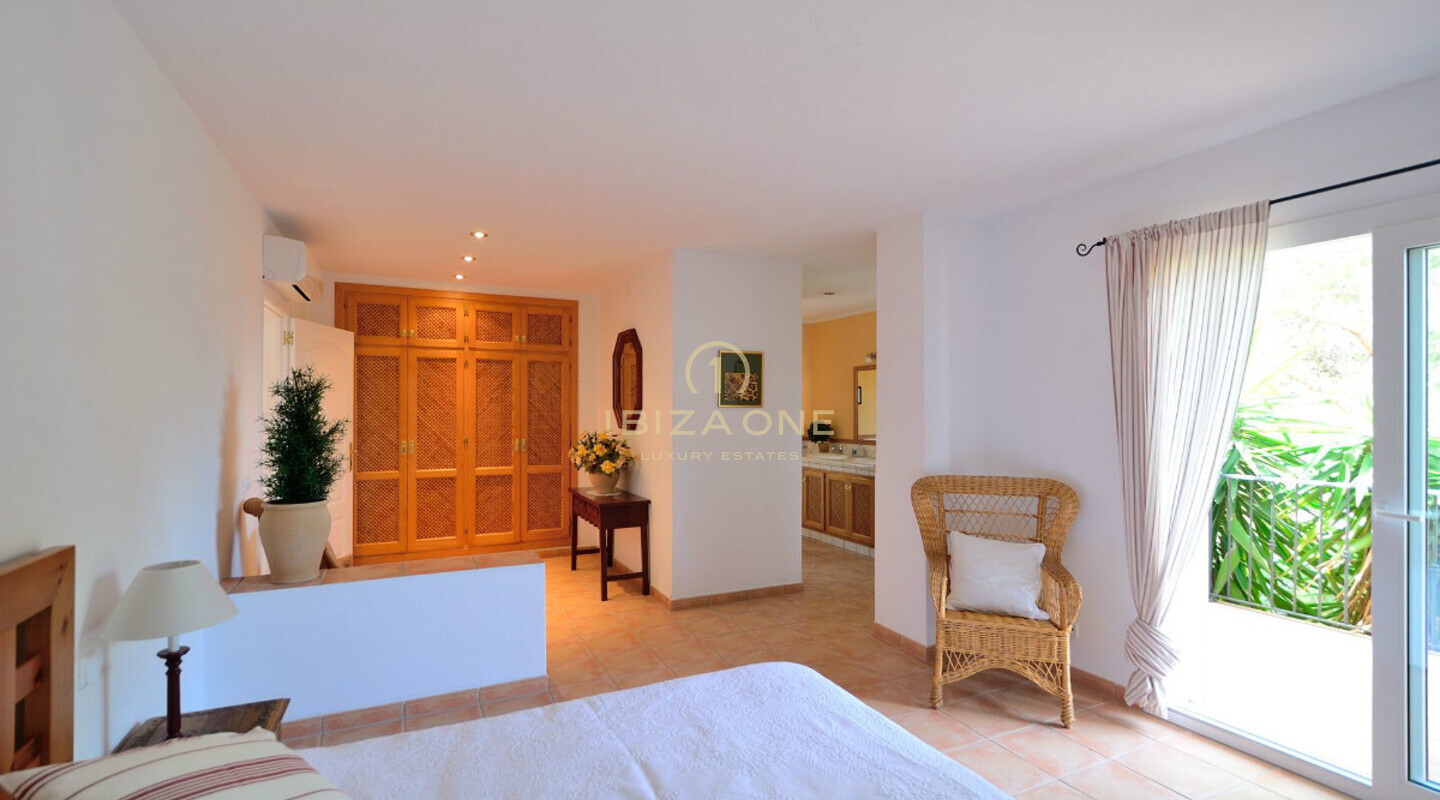 Schöne und luxuriöse Villa mit Meerblick zu verkaufen, Ibiza - Schöne und luxuriöse Villa mit Meerblick zu vermieten, Ibiza