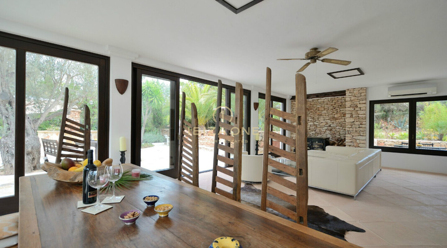Ruime luxe villa op rustige locatie te koop, Ibiza - Ruime luxe villa op rustige locatie te huur, Ibiza