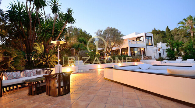 Spacieuse villa de luxe dans un endroit calme à vendre, Ibiza - Spacieuse villa de luxe dans un endroit calme à louer, Ibiza
