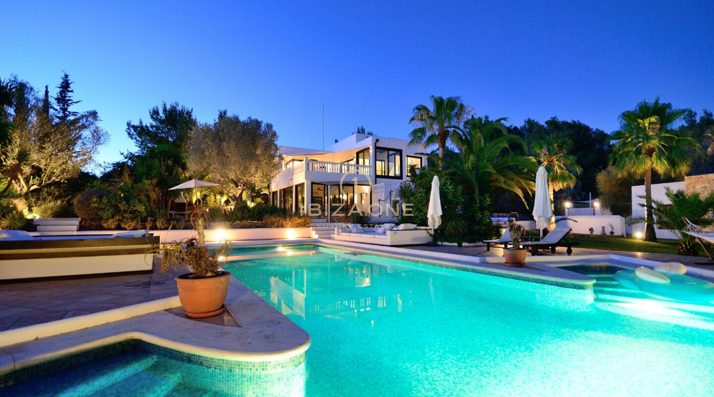 Espaciosa villa de lujo en una zona tranquila en venta, Ibiza - Espaciosa villa de lujo en una zona tranquila en alquiler, Ibiza