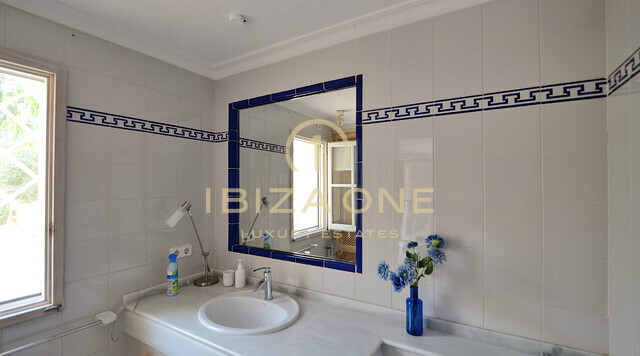 Propiedad en primera línea con acceso privado al mar - villa en primera línea - villa frente al mar en venta, Ibiza - Propiedad en primera línea con acceso privado al mar - villa en primera línea - villa frente al mar en alquiler, Ibiza