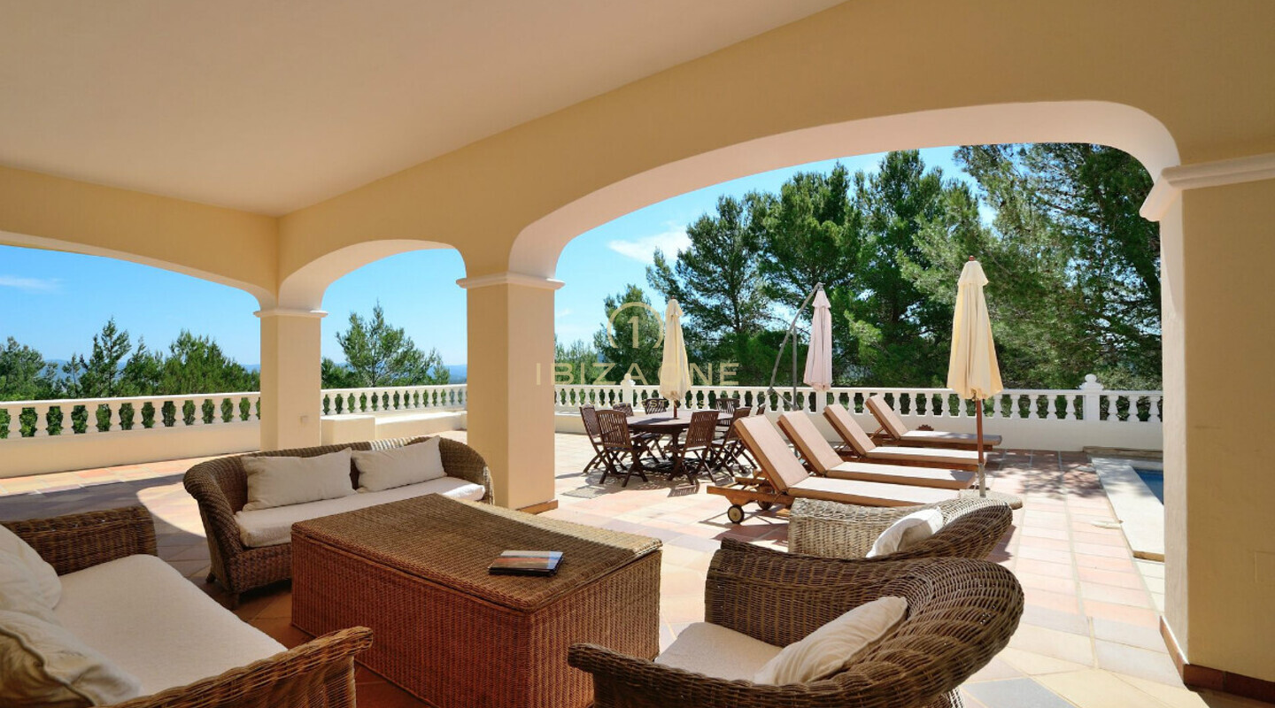 فيلا جميلة وفاخرة في مكان منعزل للبيع في إيبيزا - فيلا جميلة وفاخرة في مكان منعزل للإيجار في إيبيزا