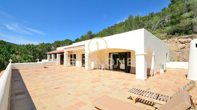 Prachtige, luxe villa op een afgelegen locatie te koop, Ibiza - Prachtige, luxe villa op een afgelegen locatie te huur, Ibiza