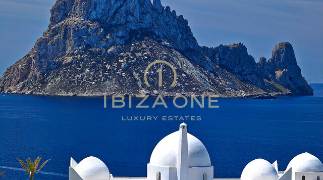 Villa de lujo de 1001 noches - casa en primera línea de mar en Es Vedra - villa en primera línea de mar Ibiza - primera línea de mar en Cala Carbo en alquiler, Ibiza