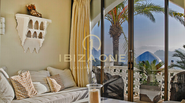 Villa di lusso da 1001 notte - casa fronte mare a Es Vedra - villa in prima linea sul mare Ibiza - in affitto sul lungomare a Cala Carbo, Ibiza