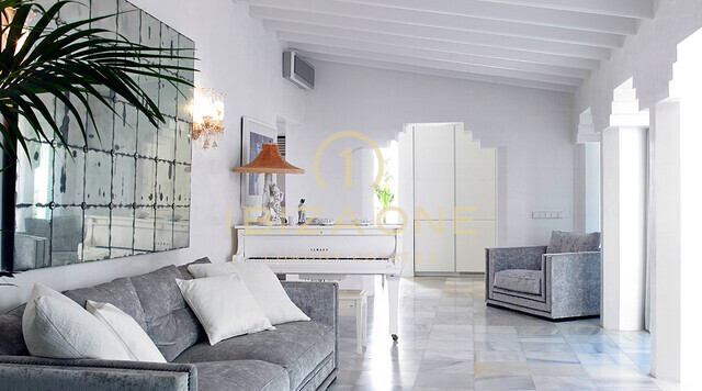 Villa di lusso da 1001 notte - casa fronte mare a Es Vedra - villa in prima linea sul mare Ibiza - in affitto sul lungomare a Cala Carbo, Ibiza
