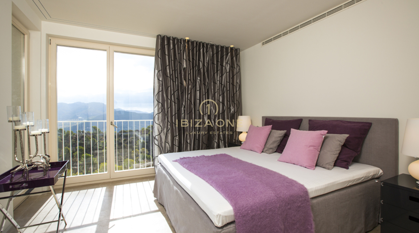 Luxury Villa in Mallorca for sale - Exclusive property with breathtaking panoramic views over the sea and the harbor, Mallorca - Luxury Villa in Mallorca for rent - Exclusive property with breathtaking panoramic views over the sea and the harbor, Mallorca