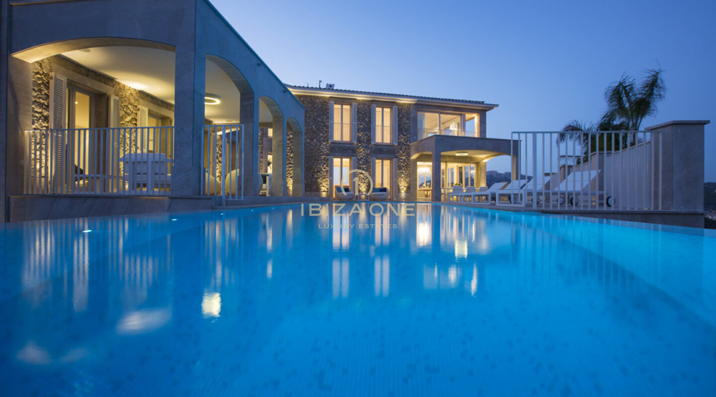 Villa de lujo en Mallorca en venta - Propiedad exclusiva con impresionantes vistas panorámicas al mar y al puerto, Mallorca - Villa de lujo en Mallorca en alquiler - Propiedad exclusiva con impresionantes vistas panorámicas al mar y al puerto, Mallorca