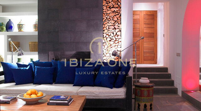 Villa de luxe avec vue sur la mer à vendre à Es Cubells, Ibiza - Villa de luxe avec vue sur la mer à louer à Es Cubells, Ibiza