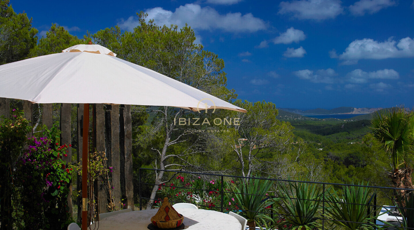 Villa de luxe avec vue sur la mer à vendre à Es Cubells, Ibiza - Villa de luxe avec vue sur la mer à louer à Es Cubells, Ibiza