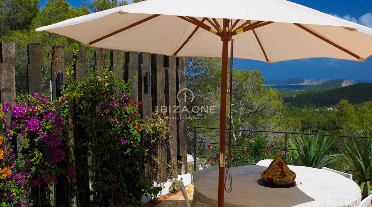 Luxe villa met zeezicht in Es Cubells te koop, Ibiza - Luxe villa met zeezicht in Es Cubells te huur, Ibiza