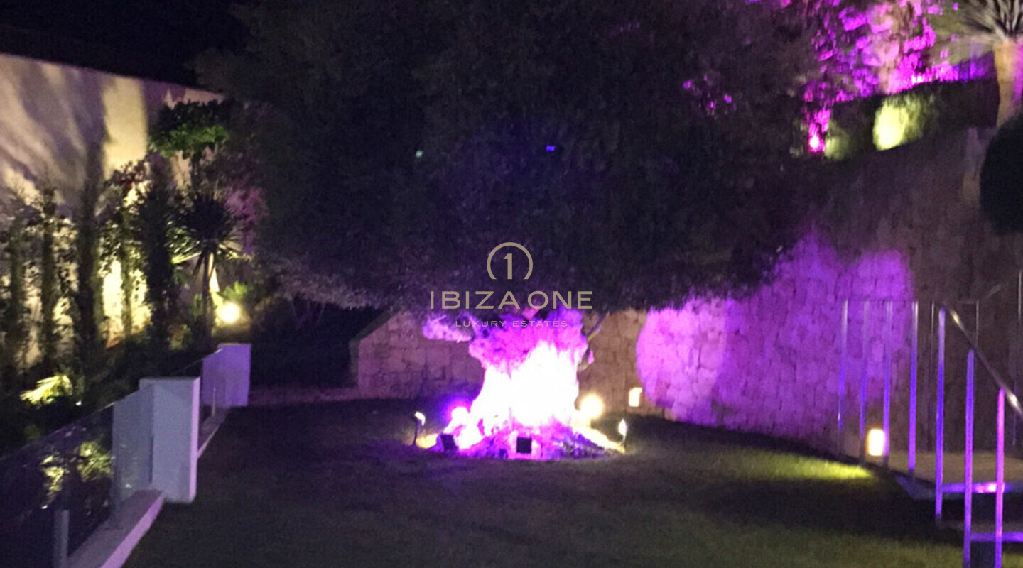 Villa de luxe à vendre à Can Furnet, Ibiza - Villa de luxe à louer à Can Furnet, Ibiza