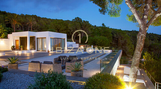 Spektakuläre moderne Luxusimmobilie zu vermieten - KM5, Ibiza