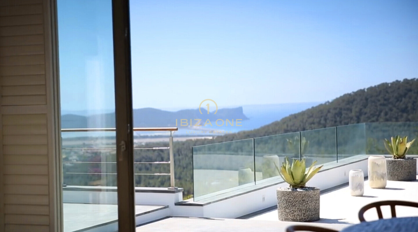 Spectacular modern luxury property for rent - KM5, Ibiza