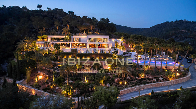 The Wave Ibiza - Toplocatie - luxe, exclusieve villa te huur in S´Estanyol, Ibiza
