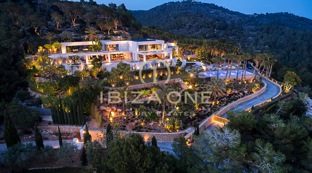 The Wave Ibiza - Toplocatie - luxe, exclusieve villa te huur in S´Estanyol, Ibiza