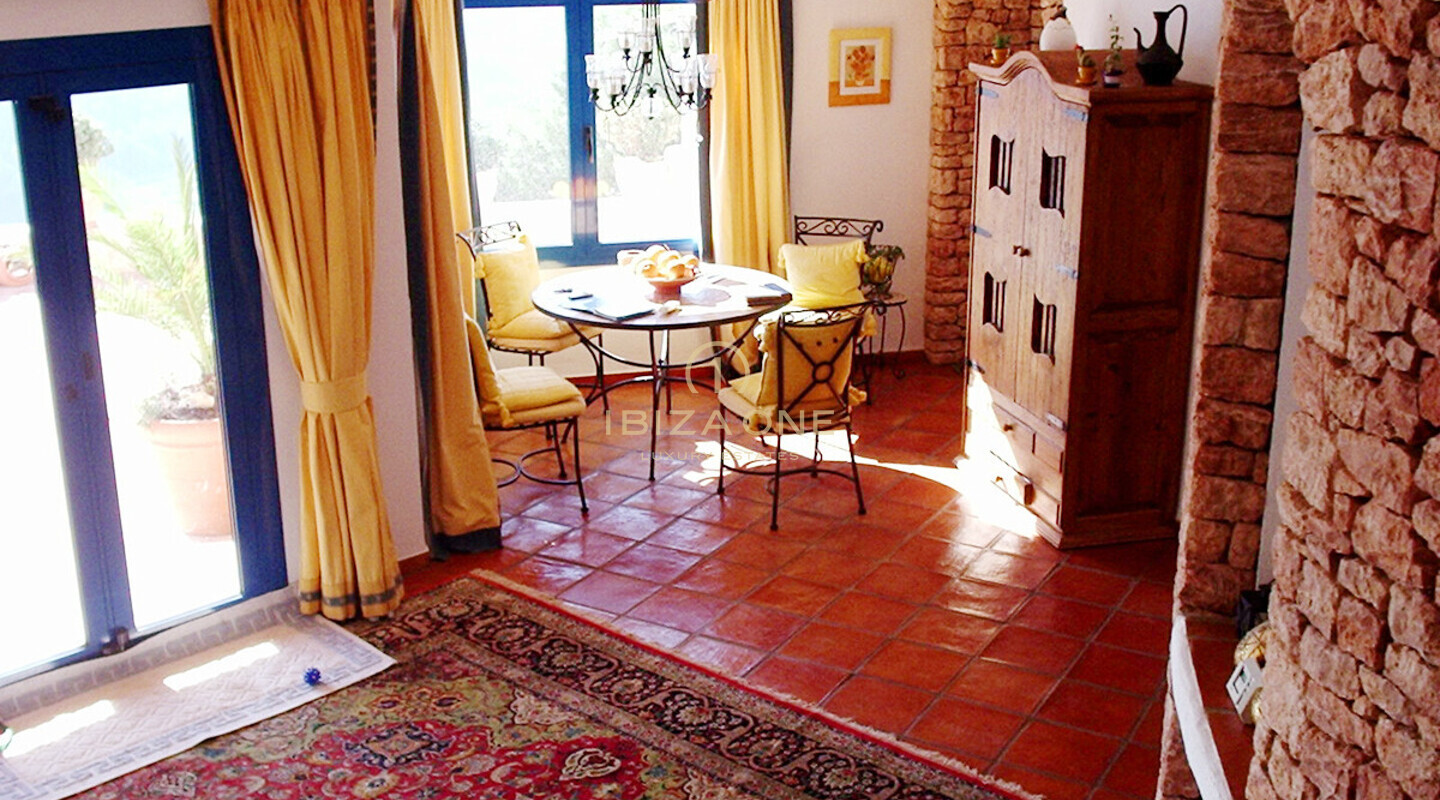 Beautiful luxury villa with separate guesthouse and sea views for sale, Ibiza - Beautiful luxury villa with separate guesthouse and sea views for rent, Ibiza