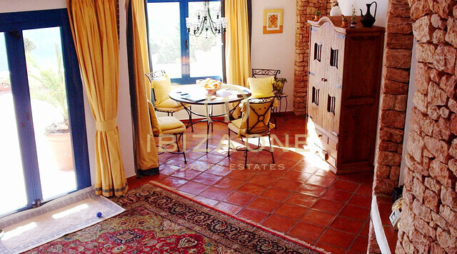 Beautiful luxury villa with separate guesthouse and sea views for sale, Ibiza - Beautiful luxury villa with separate guesthouse and sea views for rent, Ibiza
