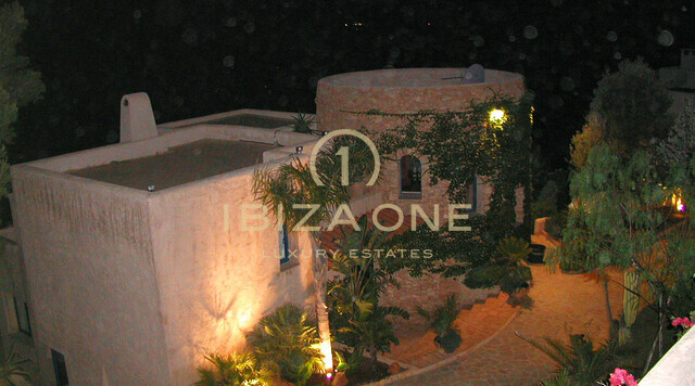 Wunderschöne Luxusvilla mit separatem Gästehaus und Meerblick zu verkaufen, Ibiza - Wunderschöne Luxusvilla mit separatem Gästehaus und Meerblick zu vermieten, Ibiza