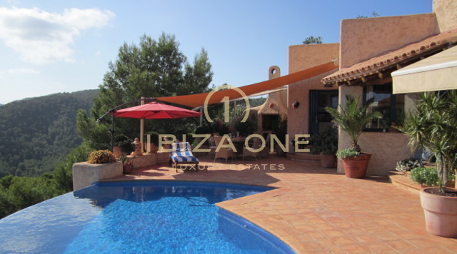 Wunderschöne Luxusvilla mit separatem Gästehaus und Meerblick zu verkaufen, Ibiza - Wunderschöne Luxusvilla mit separatem Gästehaus und Meerblick zu vermieten, Ibiza