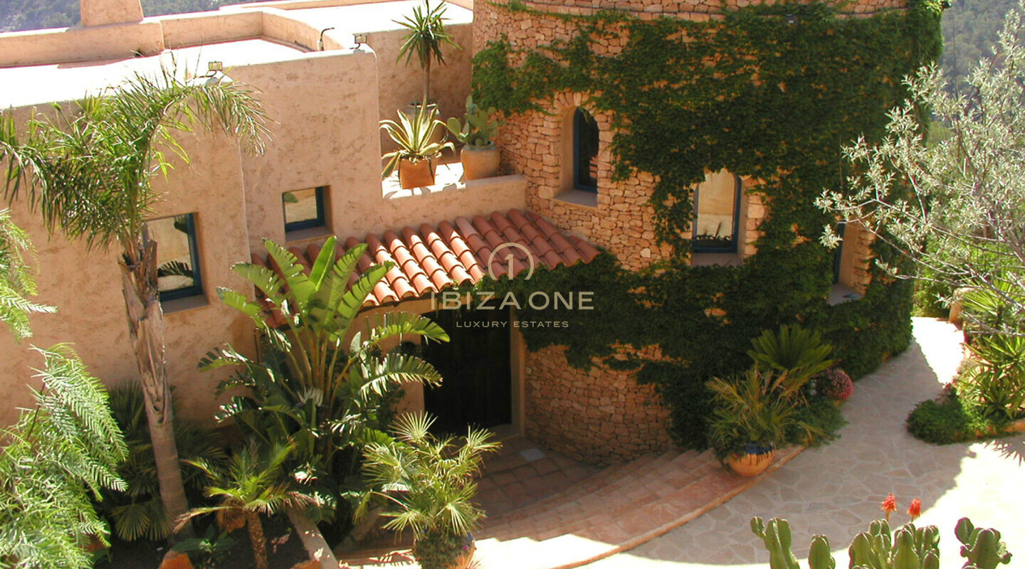 Wunderschöne Luxusvilla mit separatem Gästehaus und Meerblick zu verkaufen, Ibiza - Wunderschöne Luxusvilla mit separatem Gästehaus und Meerblick zu vermieten, Ibiza
