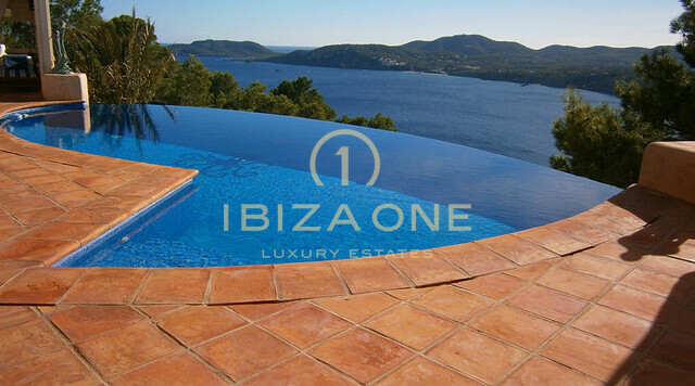 Beautiful luxury villa with separate guesthouse and sea views for sale, Ibiza - Beautiful luxury villa with separate guesthouse and sea views for rent, Ibiza