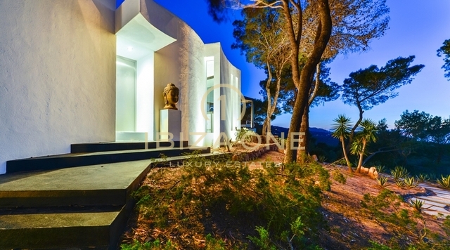 Villa de luxe moderne avec vue sur la mer à vendre, Ibiza