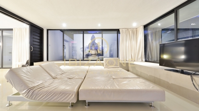 Villa de luxe moderne avec vue sur la mer à vendre, Ibiza