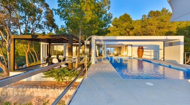 Moderne Luxusvilla mit Meerblick zu verkaufen, Ibiza