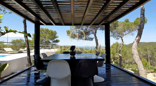 Moderne luxe villa met zeezicht te koop, Ibiza