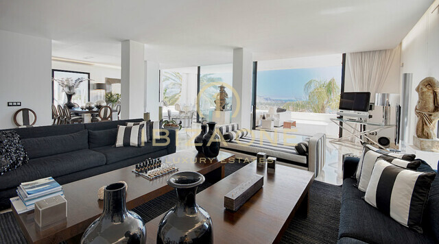 Villa de lujo con magníficas vistas al mar en venta, Ibiza - Villa de lujo con magníficas vistas al mar en alquiler, Ibiza