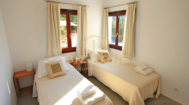 Villa de luxe à Es Cubells à vendre, Ibiza - Villa de luxe à Es Cubells à louer, Ibiza