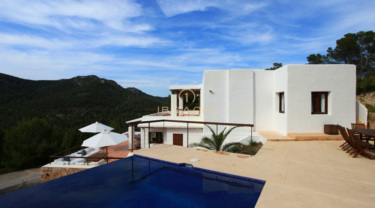 Luxe villa in Es Cubells te koop, Ibiza - Luxe villa in Es Cubells te huur, Ibiza