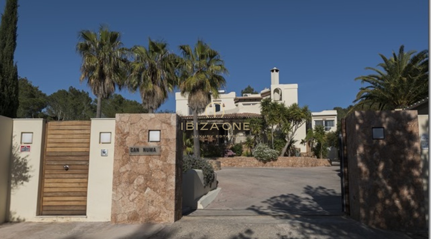 Luxury and Beautiful Finca Mansion with seaview and tennis court for sale, Ibiza - Luxury and Beautiful Finca Mansion with seaview and tennis court for rent, Ibiza