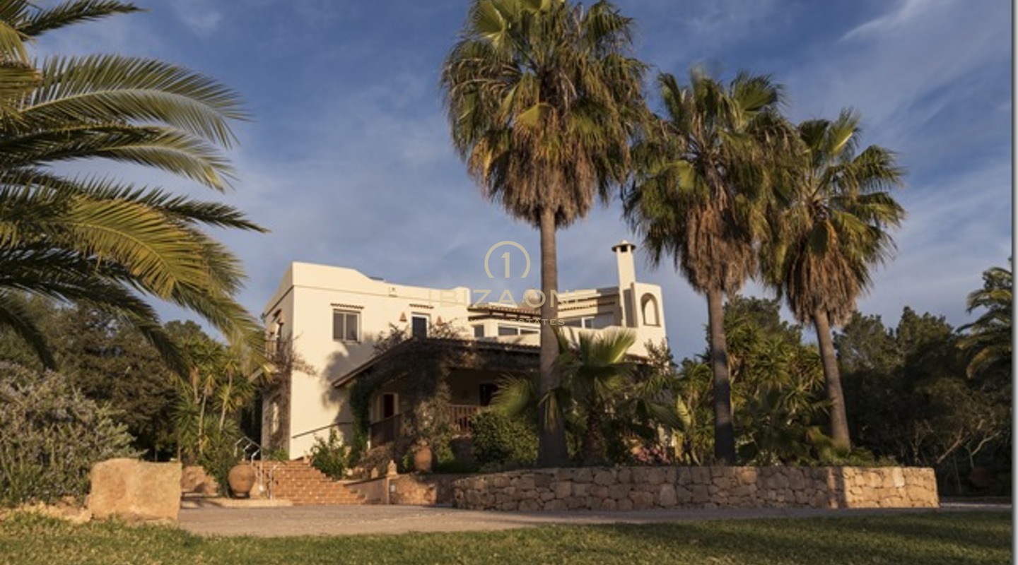 Luxe en prachtig finca-landhuis met zeezicht en tennisbaan te koop, Ibiza - Luxe en prachtig finca-landhuis met zeezicht en tennisbaan te huur, Ibiza