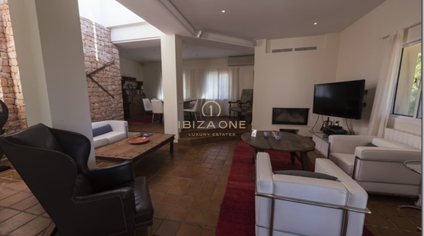 Magnifique Finca de luxe avec vue sur la mer et court de tennis à vendre, Ibiza - Magnifique Finca de luxe avec vue sur la mer et court de tennis à louer, Ibiza
