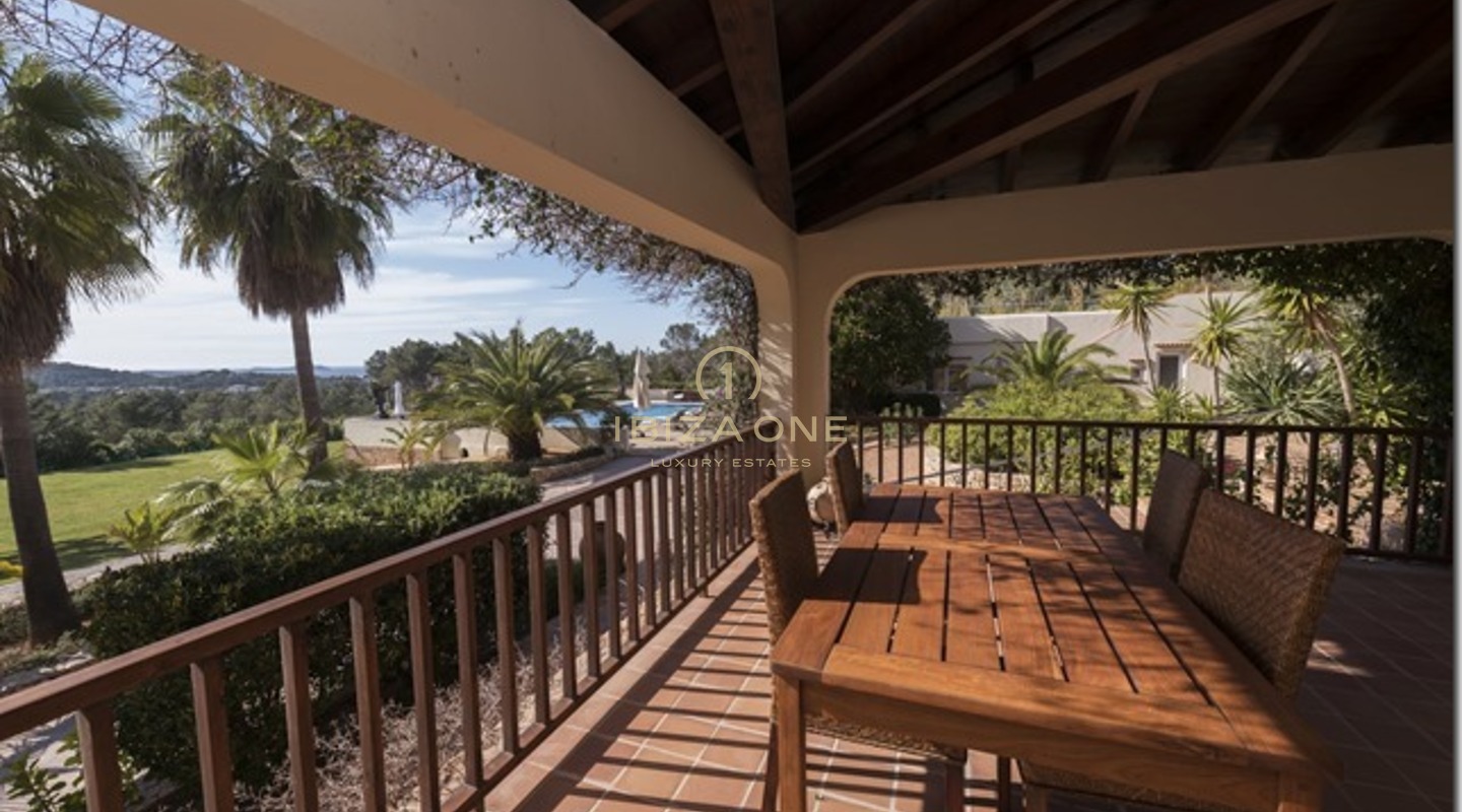 Lussuosa e splendida villa con vista mare e campo da tennis in vendita, Ibiza - Lussuosa e splendida villa con vista mare e campo da tennis in affitto, Ibiza