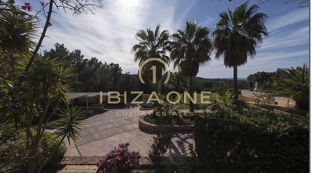 Magnifique Finca de luxe avec vue sur la mer et court de tennis à vendre, Ibiza - Magnifique Finca de luxe avec vue sur la mer et court de tennis à louer, Ibiza