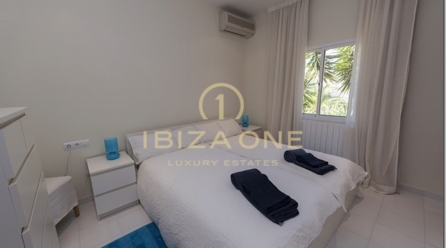 Luxuriöses und schönes Finca-Anwesen mit Meerblick und Tennisplatz zu verkaufen, Ibiza - Luxuriöses und schönes Finca-Anwesen mit Meerblick und Tennisplatz zu vermieten, Ibiza