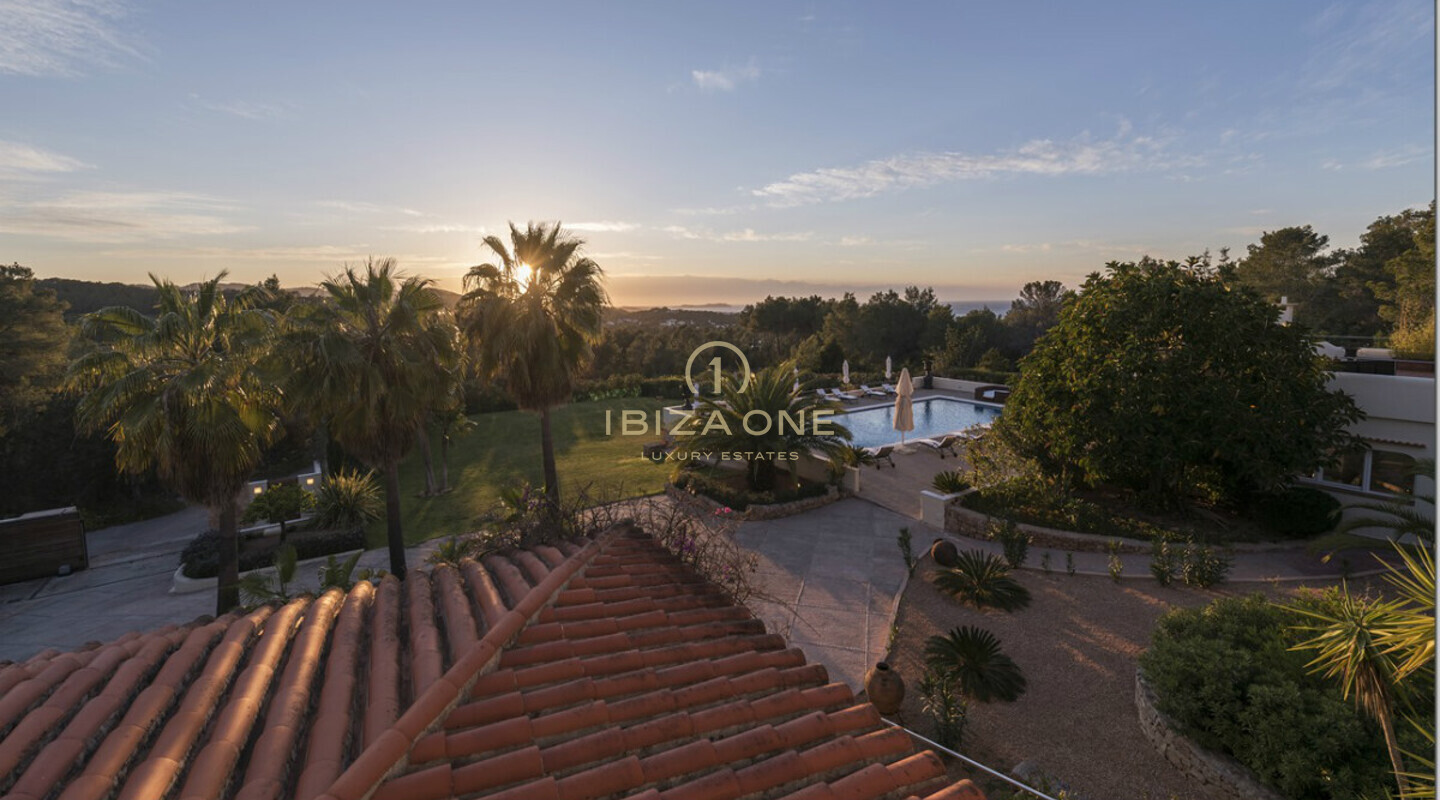 Luxury and Beautiful Finca Mansion with seaview and tennis court for sale, Ibiza - Luxury and Beautiful Finca Mansion with seaview and tennis court for rent, Ibiza