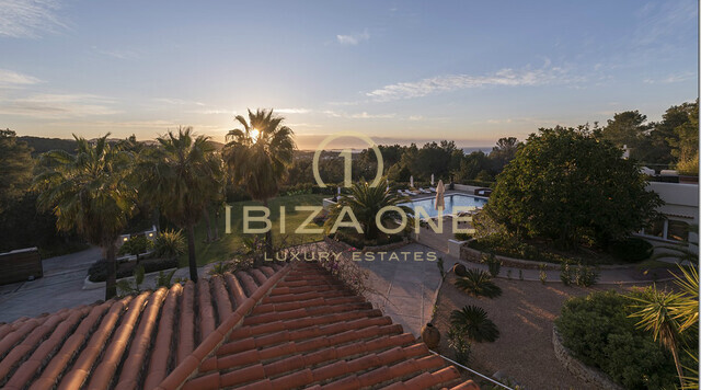 Luxuriöses und schönes Finca-Anwesen mit Meerblick und Tennisplatz zu verkaufen, Ibiza - Luxuriöses und schönes Finca-Anwesen mit Meerblick und Tennisplatz zu vermieten, Ibiza