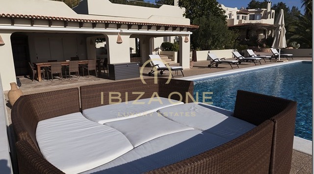 Luxuriöses und schönes Finca-Anwesen mit Meerblick und Tennisplatz zu verkaufen, Ibiza - Luxuriöses und schönes Finca-Anwesen mit Meerblick und Tennisplatz zu vermieten, Ibiza