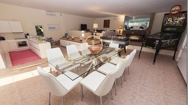 Luxe en prachtig finca-landhuis met zeezicht en tennisbaan te koop, Ibiza - Luxe en prachtig finca-landhuis met zeezicht en tennisbaan te huur, Ibiza