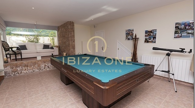 Luxuriöses und schönes Finca-Anwesen mit Meerblick und Tennisplatz zu verkaufen, Ibiza - Luxuriöses und schönes Finca-Anwesen mit Meerblick und Tennisplatz zu vermieten, Ibiza