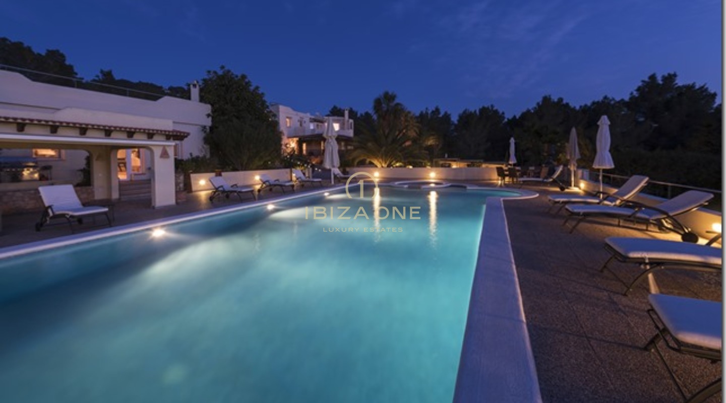 Luxury and Beautiful Finca Mansion with seaview and tennis court for sale, Ibiza - Luxury and Beautiful Finca Mansion with seaview and tennis court for rent, Ibiza
